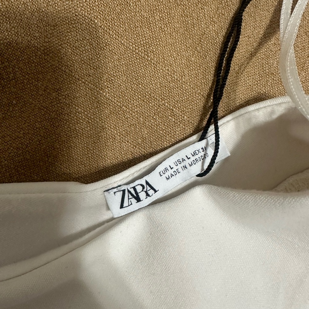 Zara white crop top with flared sleeves - Picture 3 of 3